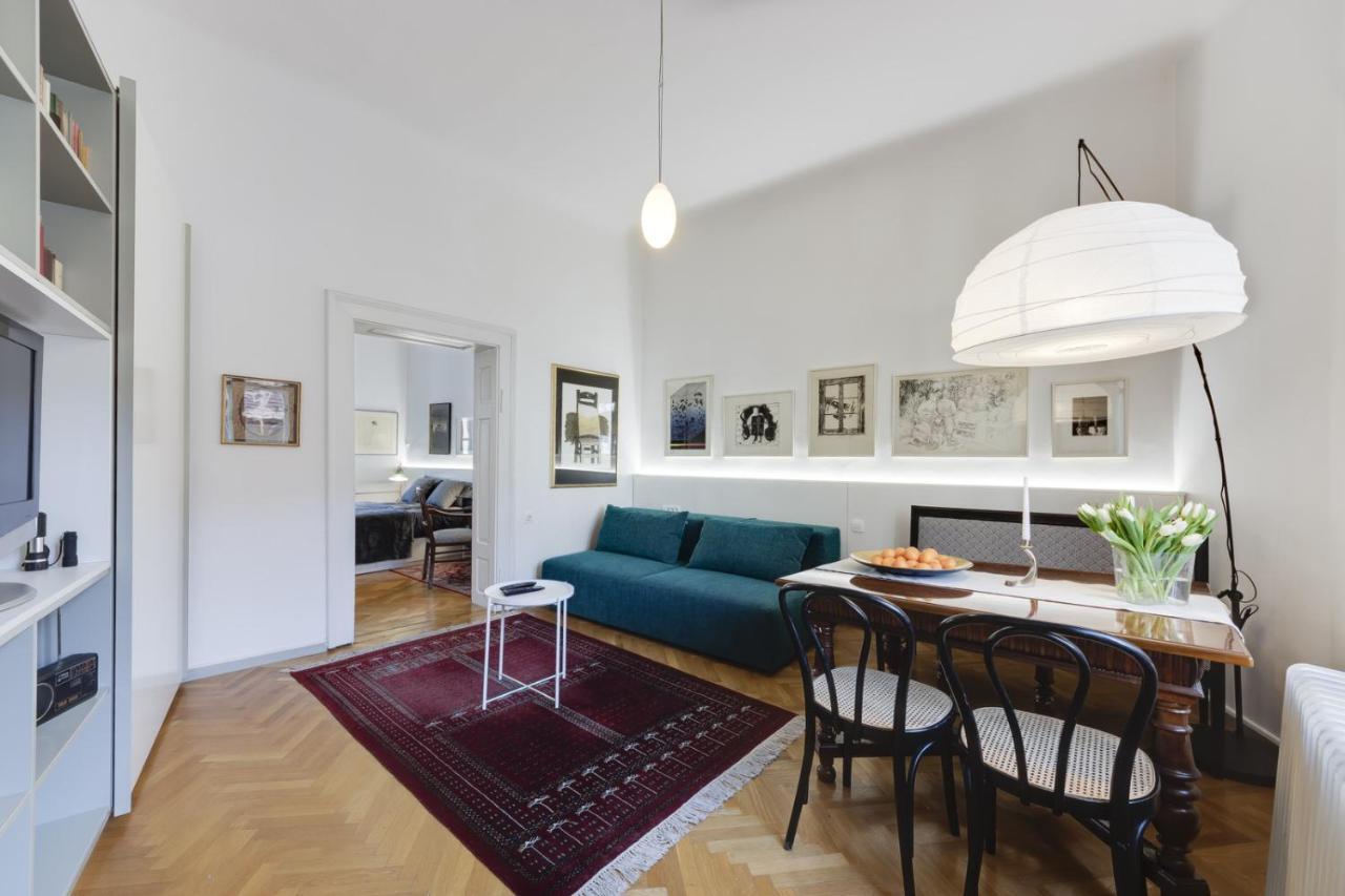 City Center Apartment With Parking 류블랴나 외부 사진