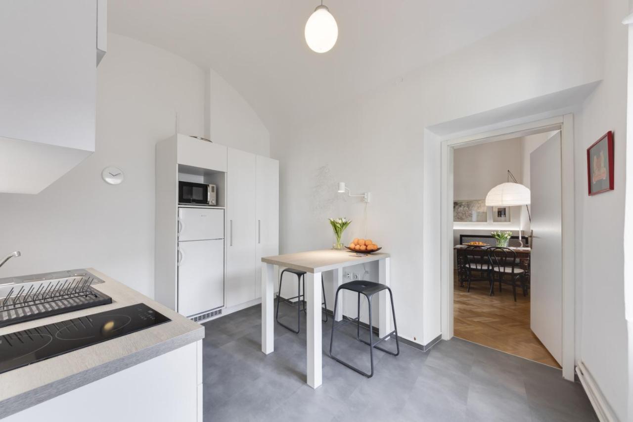 City Center Apartment With Parking 류블랴나 외부 사진