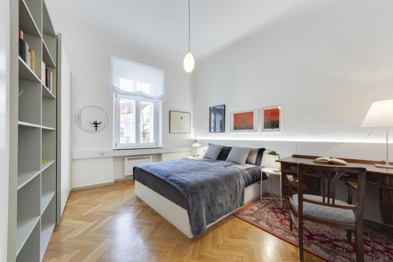 City Center Apartment With Parking 류블랴나 외부 사진